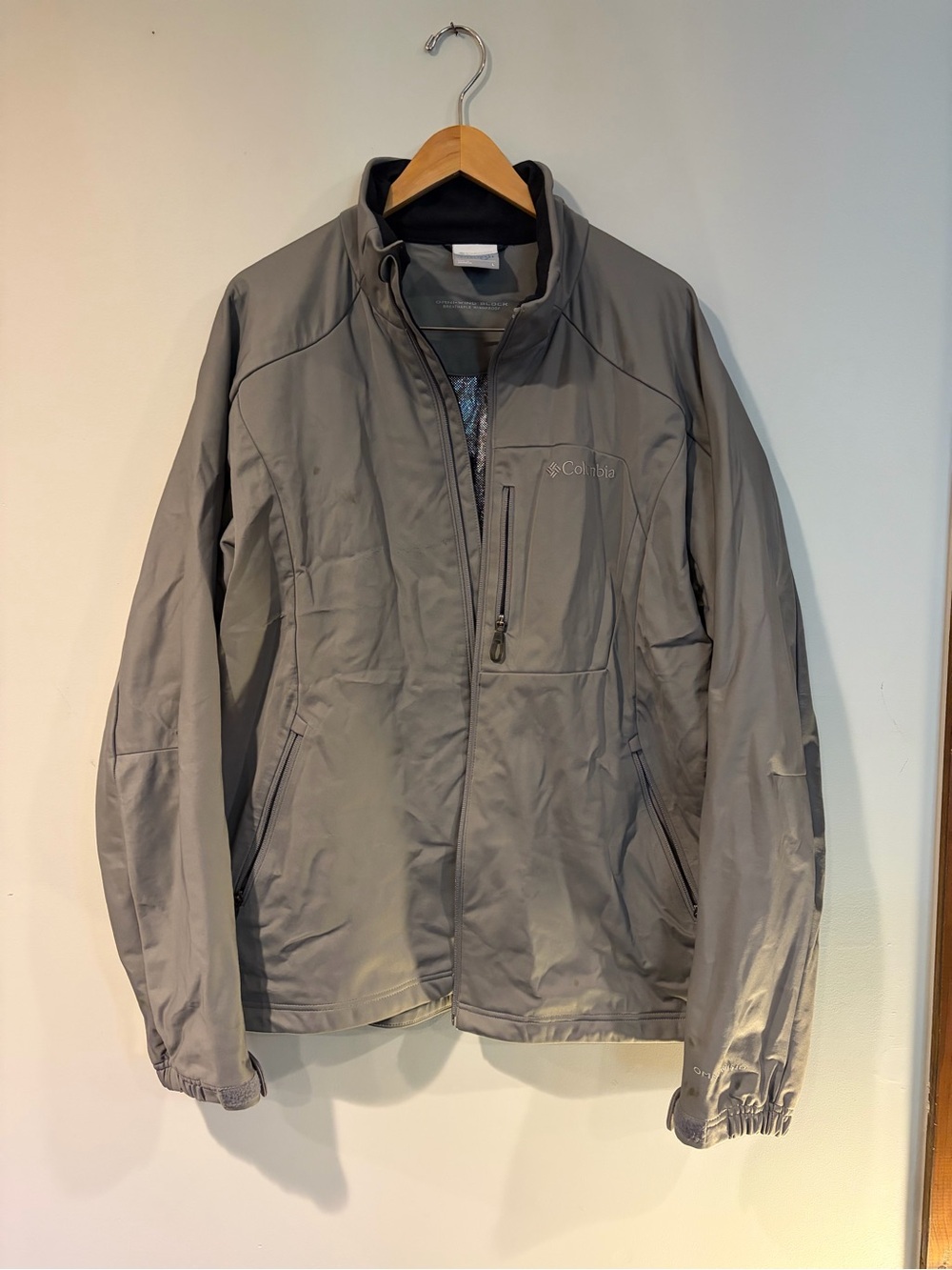 Columbia Men's Light Gray Performance Softshell Jacket Windbreaker